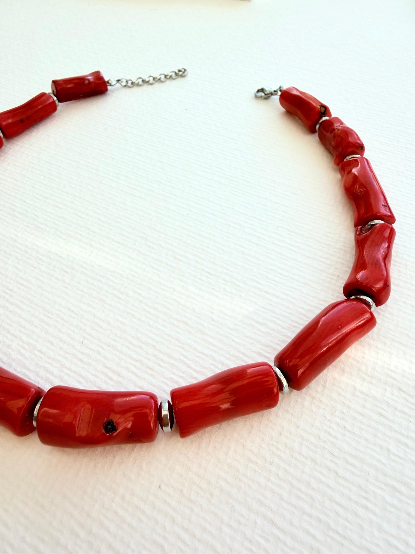 Magie Mercan ve Hematit Taşlı Kolye