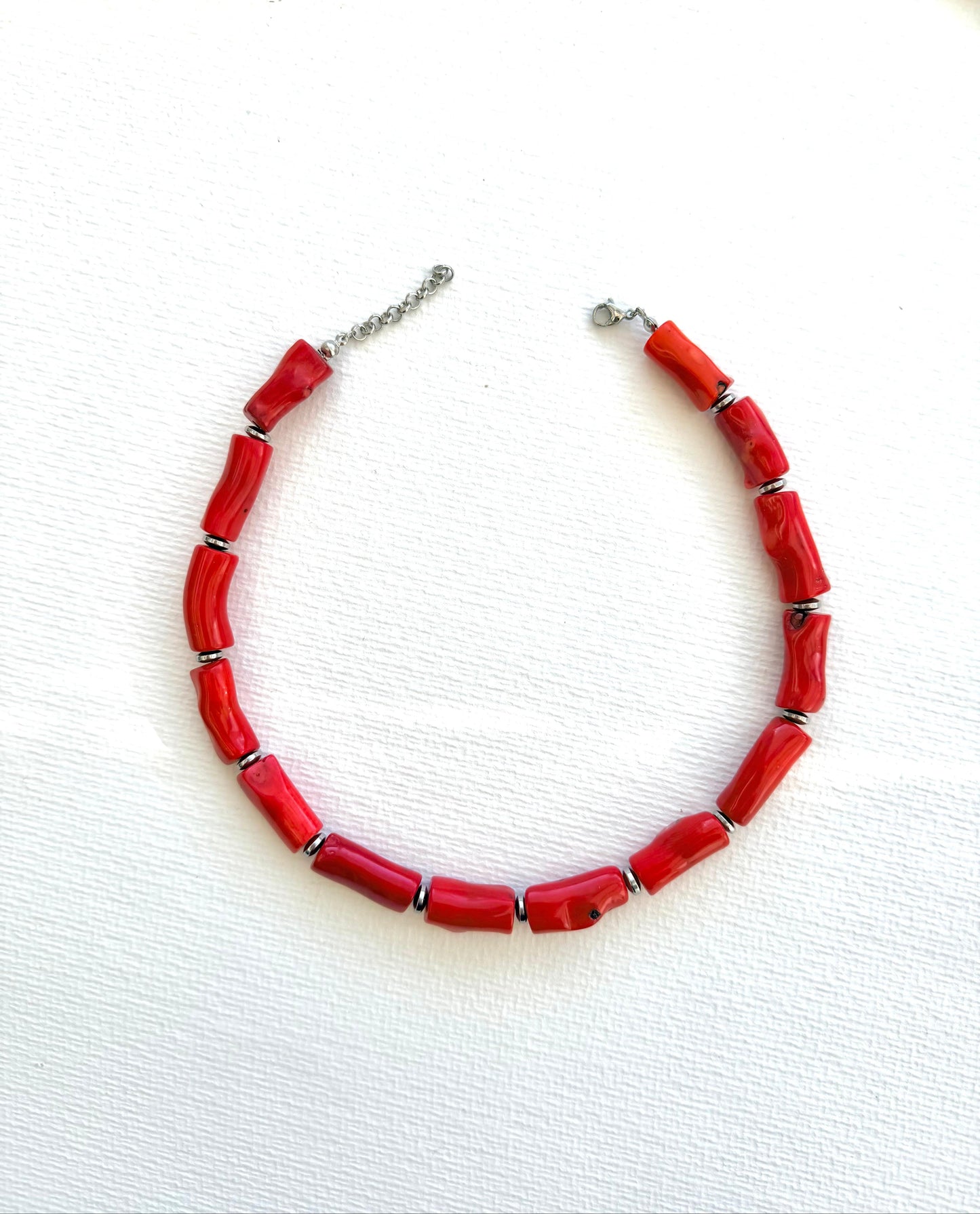 Magie Mercan ve Hematit Taşlı Kolye